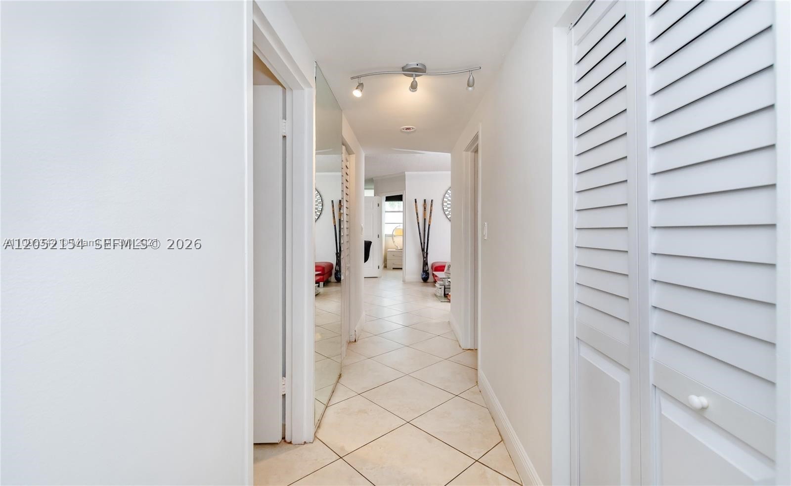 905 Brickell Bay Dr 623