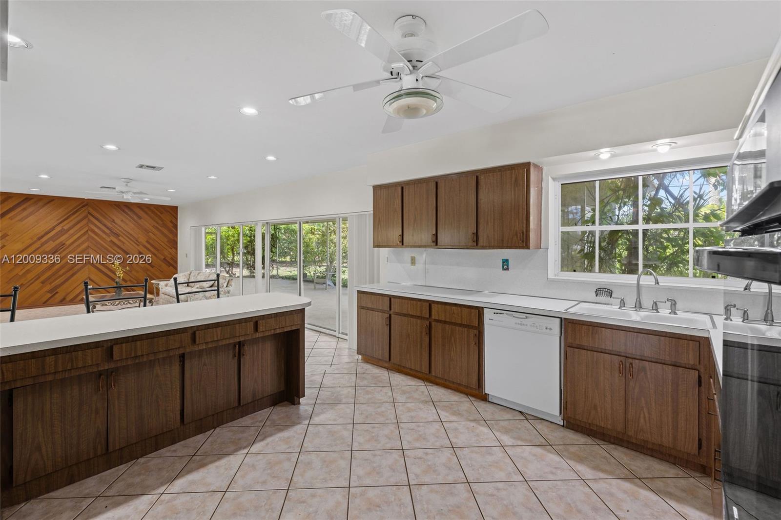 PALMETTO PINES - Residential