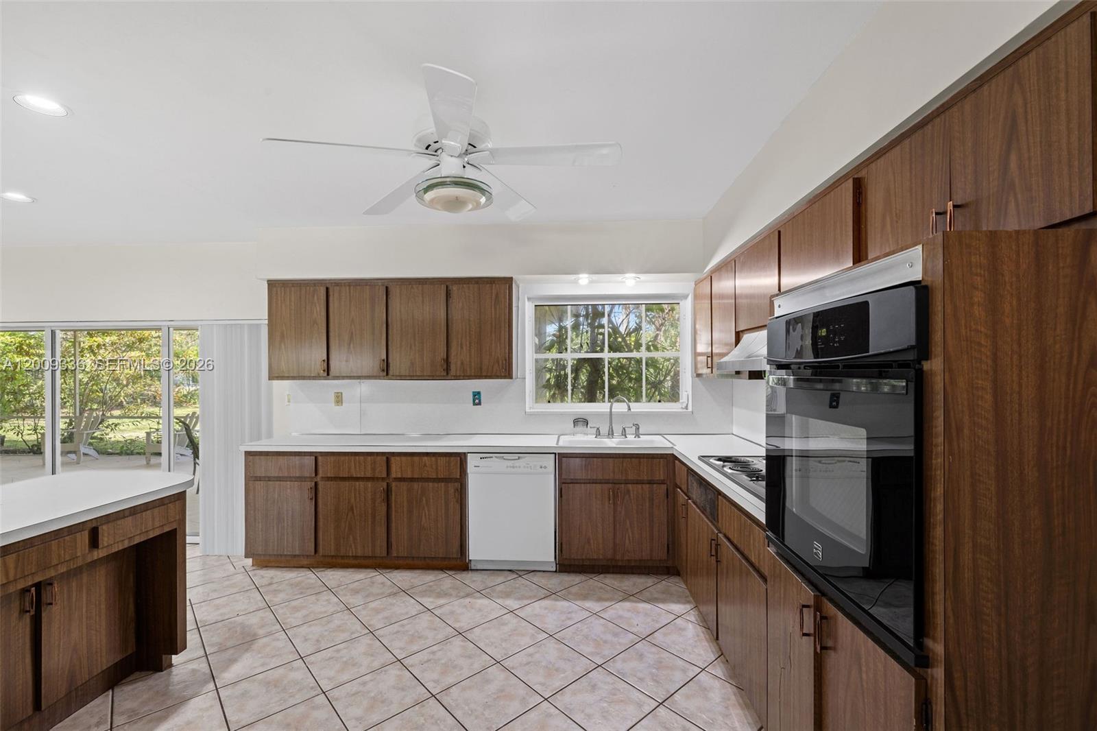 PALMETTO PINES - Residential