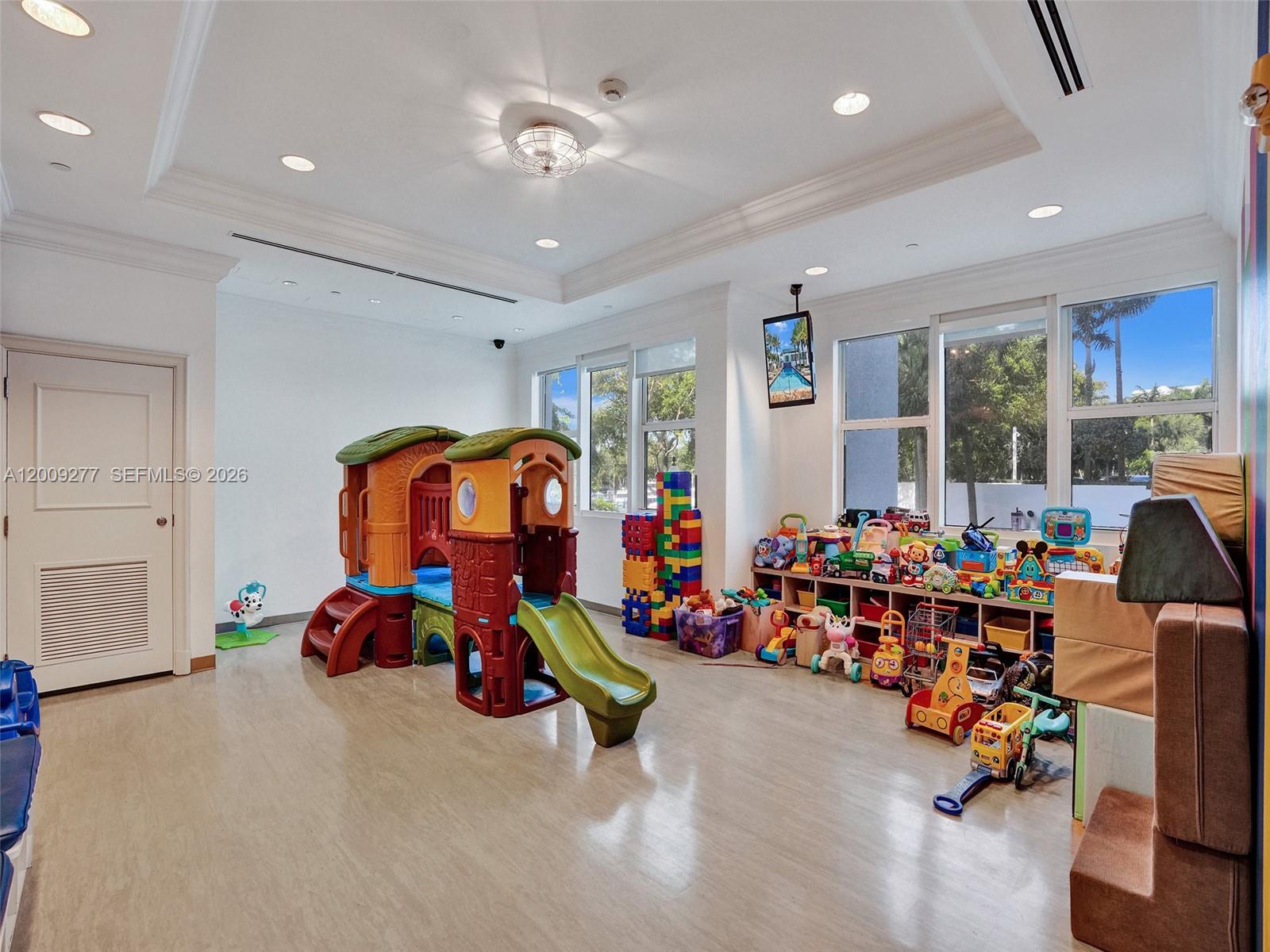 THE PENINSULA CONDO - Residential