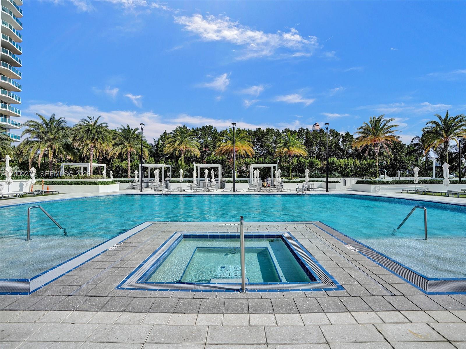 THE PENINSULA CONDO - Residential