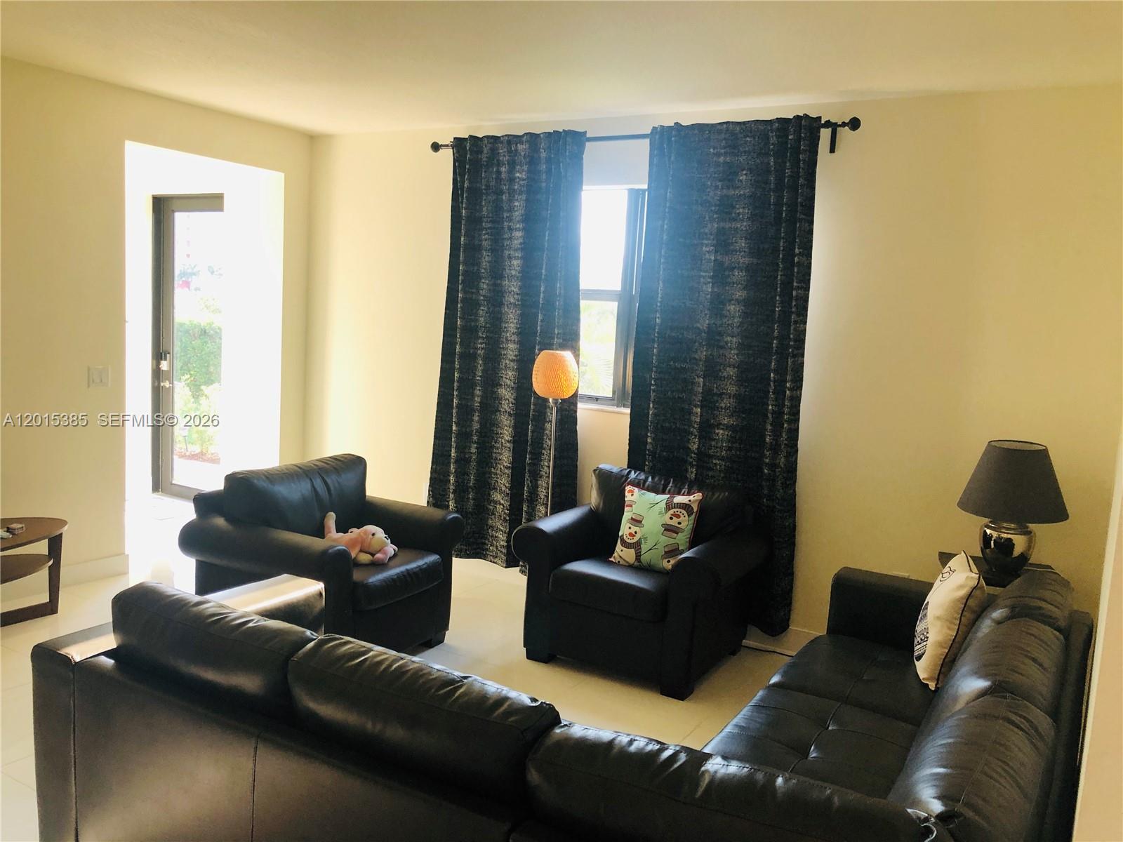 GRAND BAY SOUTH TOWNHOMES - Residential Lease
