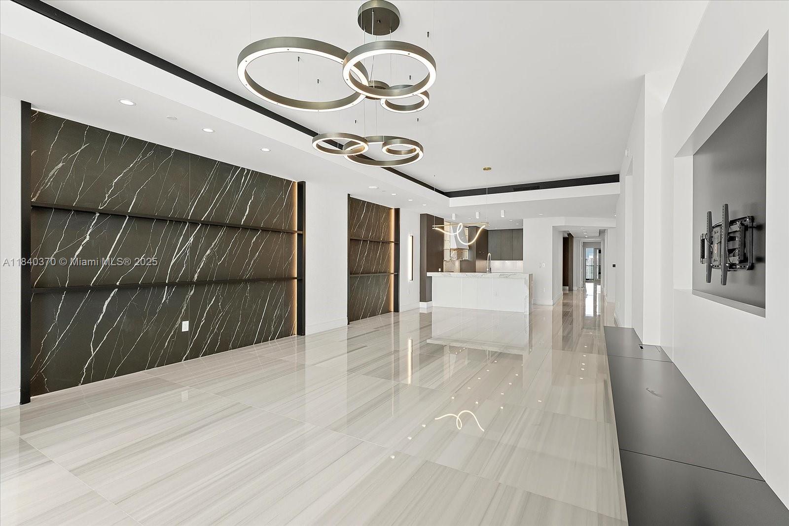 17901 Collins Ave 2102