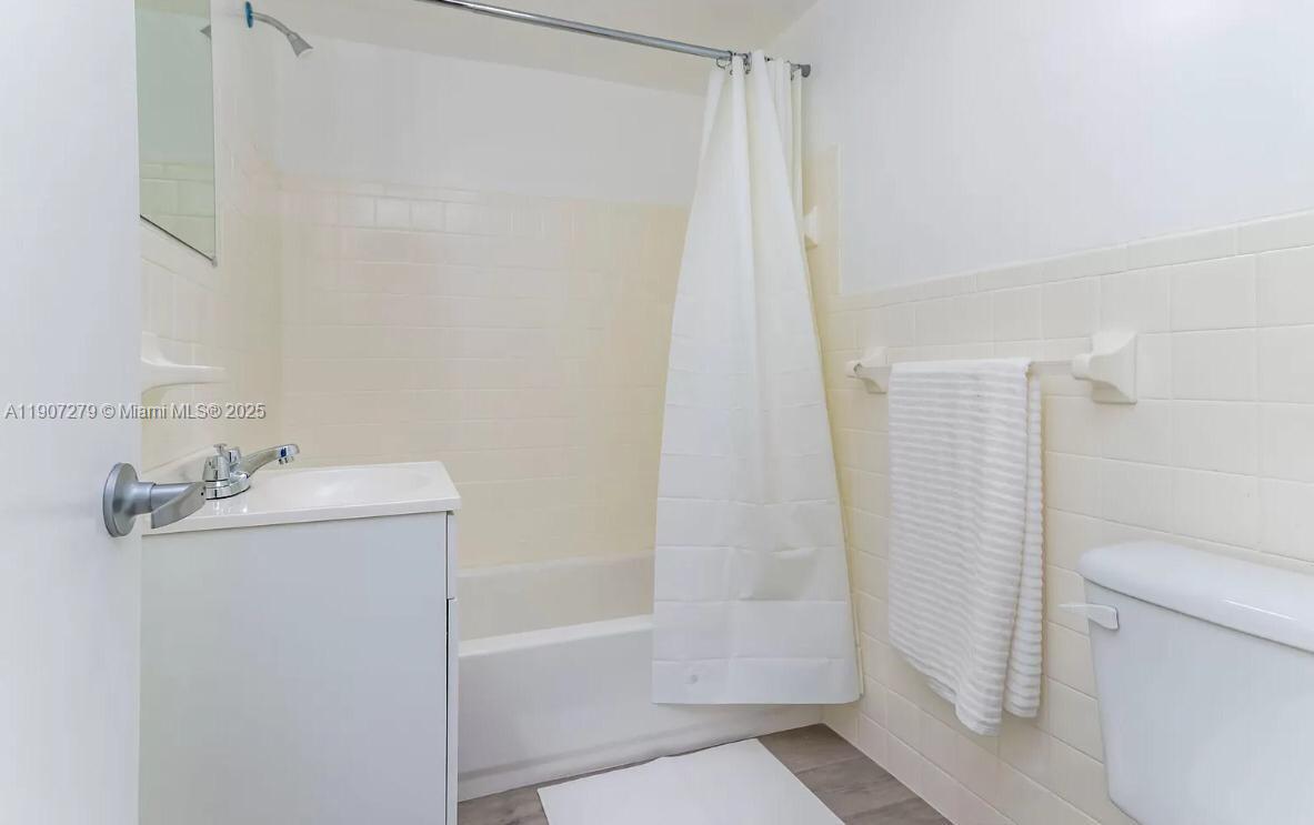 CITY OF MIAMI SOUTH - Residential Lease