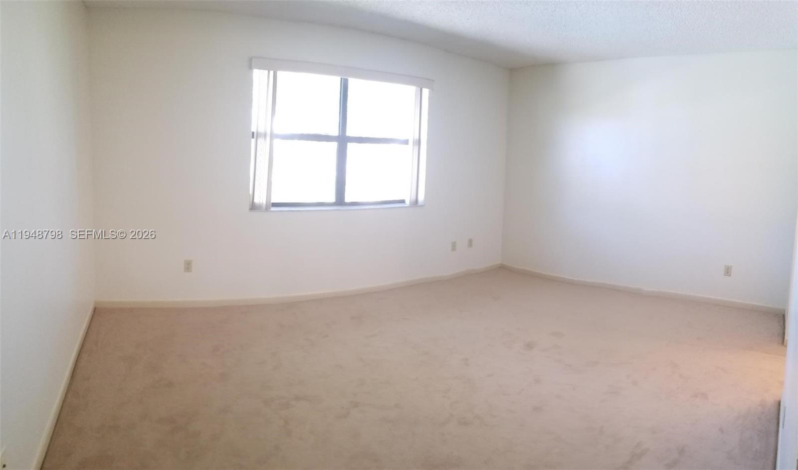 LAKESHORE CONDO #4 - Residential