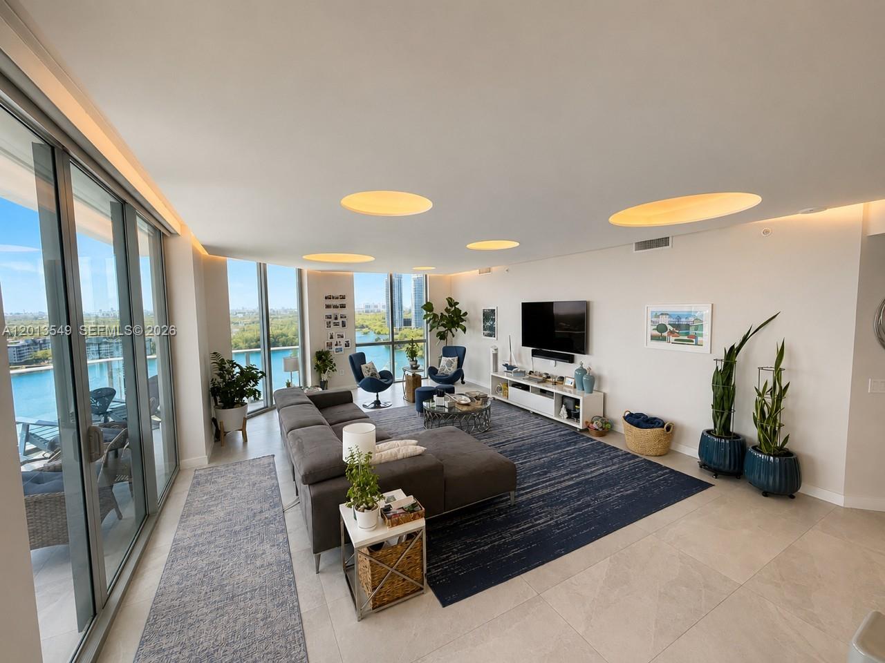 MARINA PALMS RESIDENCES S - Residential