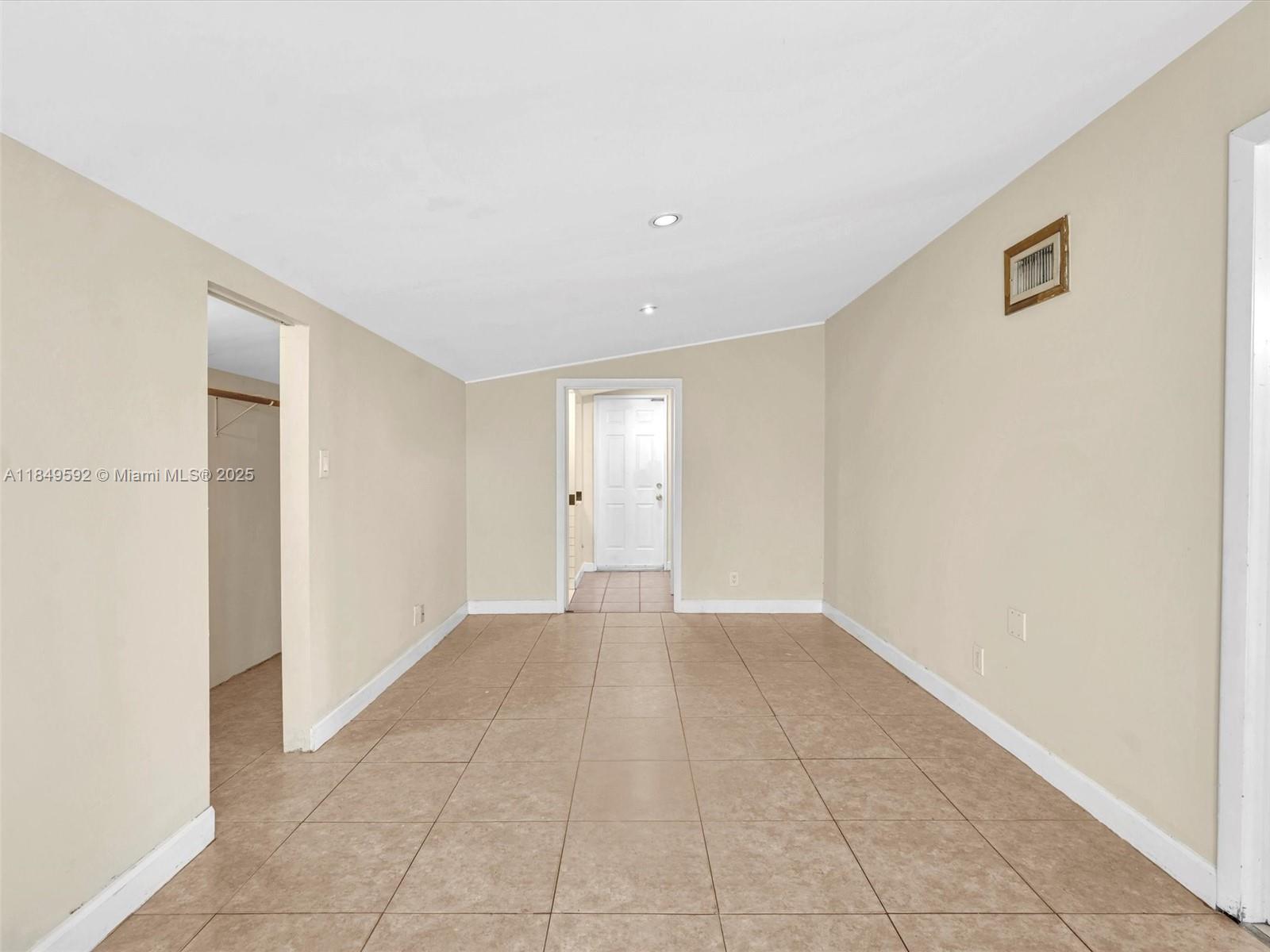 PLAYLAND VILLAGE SEC 3 - Residential Lease