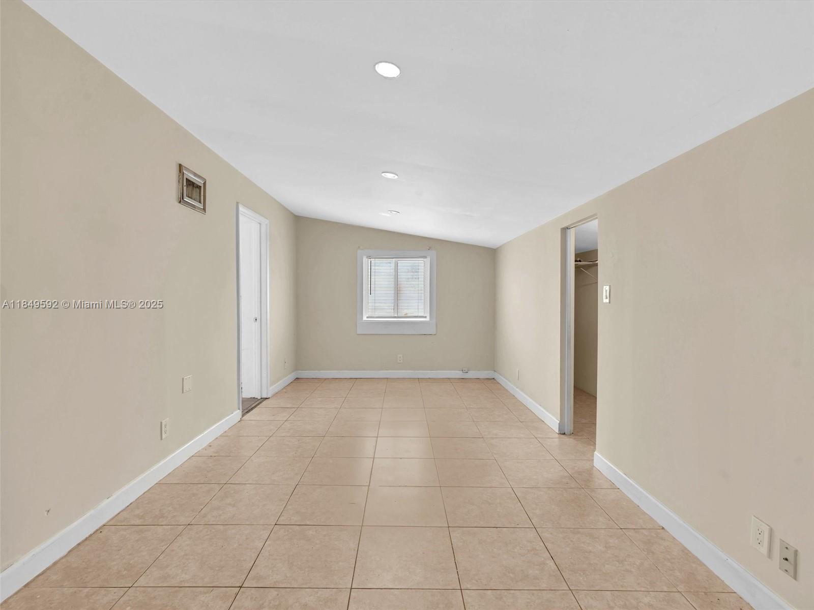 PLAYLAND VILLAGE SEC 3 - Residential Lease