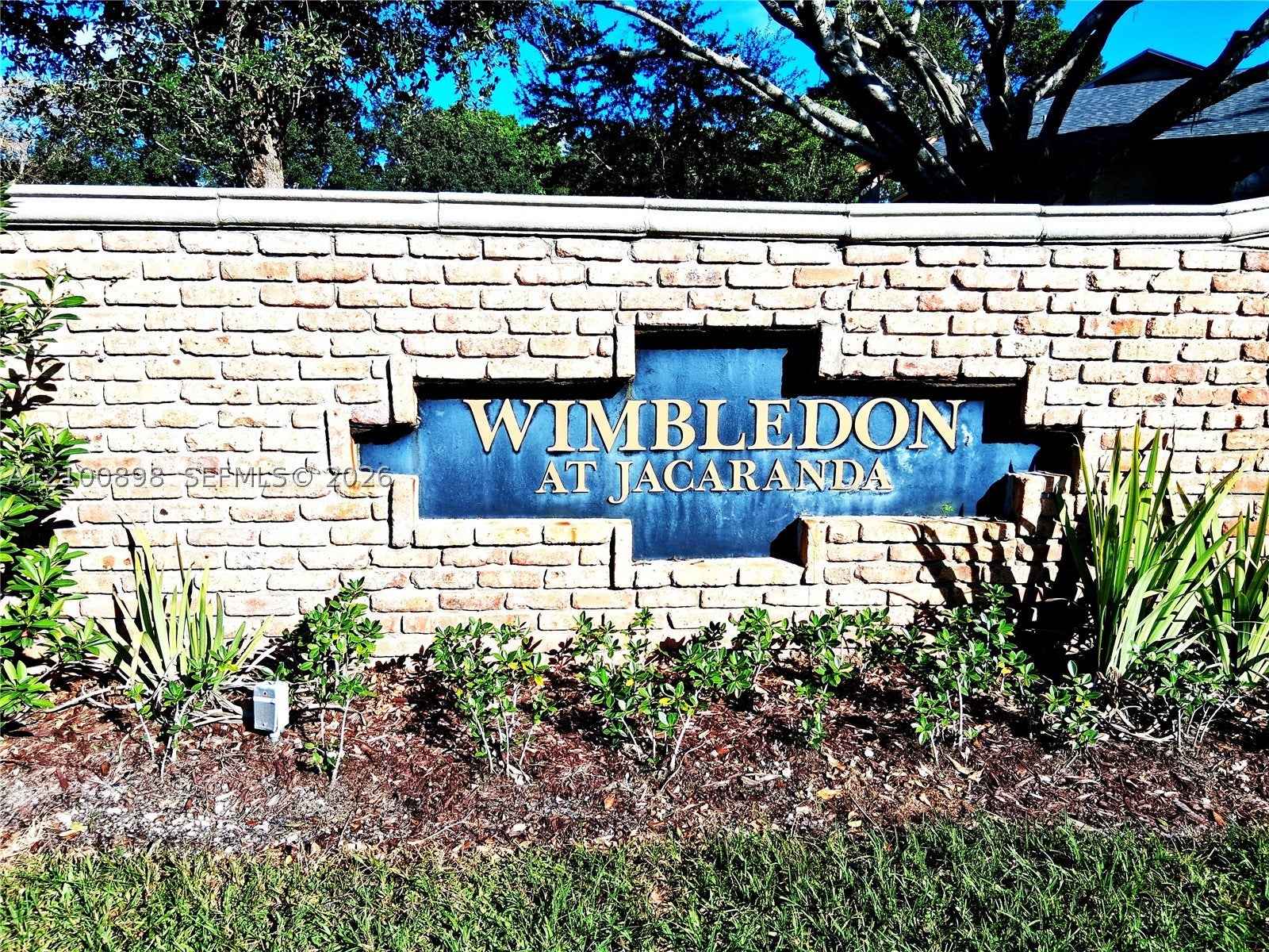 108 Wimbledon Lake Dr