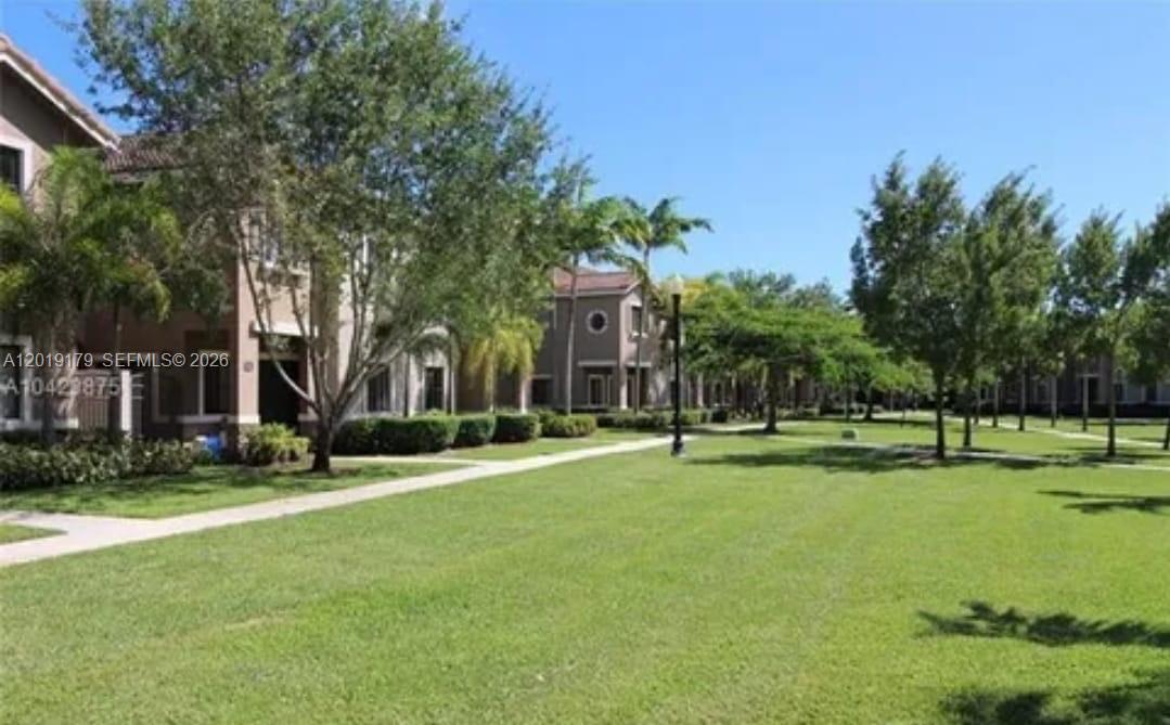 THE COURTS AT BAYSHORE II - Residential