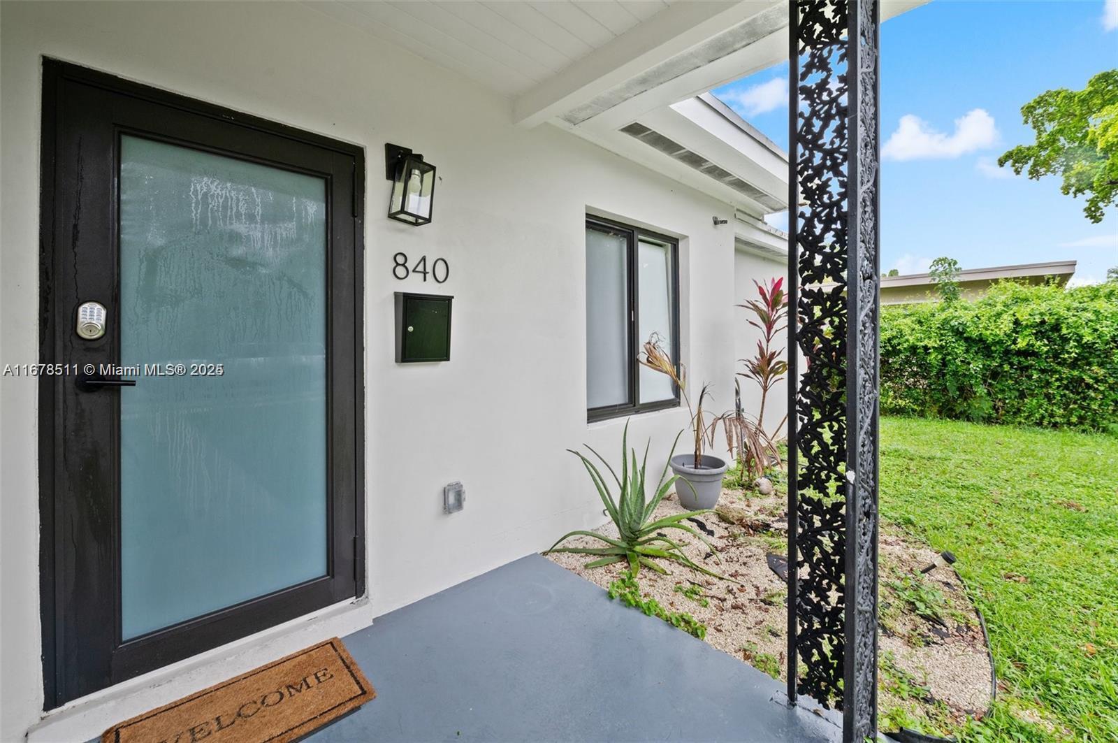 BRIAN MANORS - Residential Lease