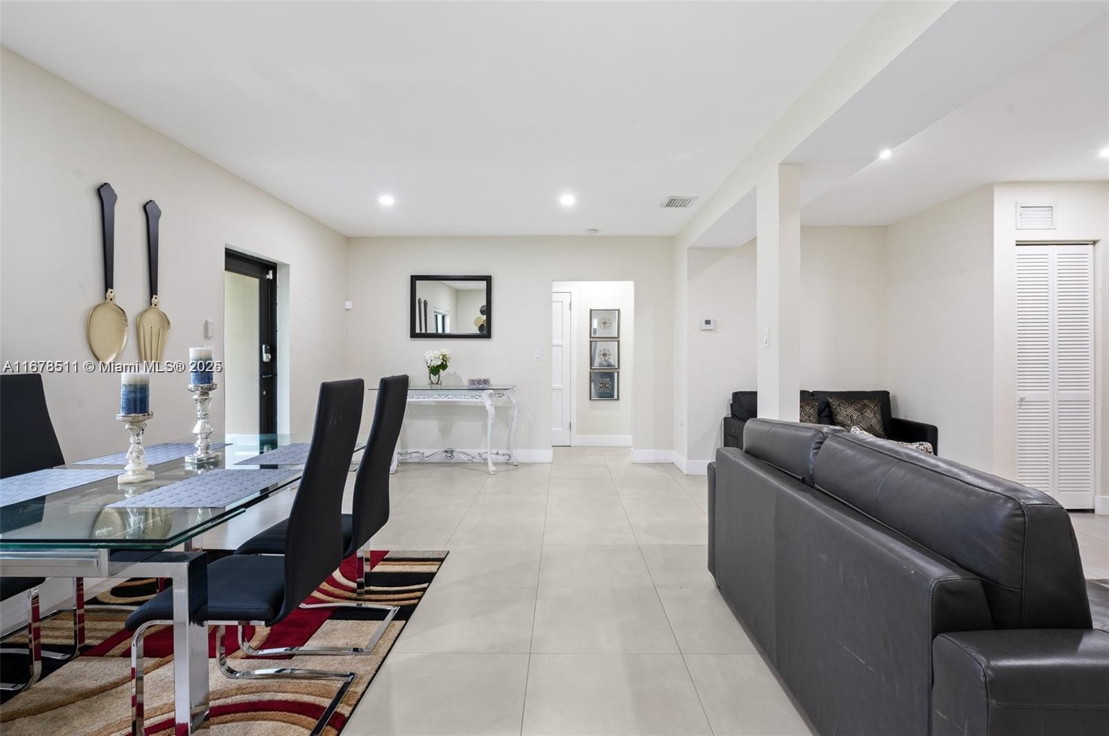 BRIAN MANORS - Residential Lease