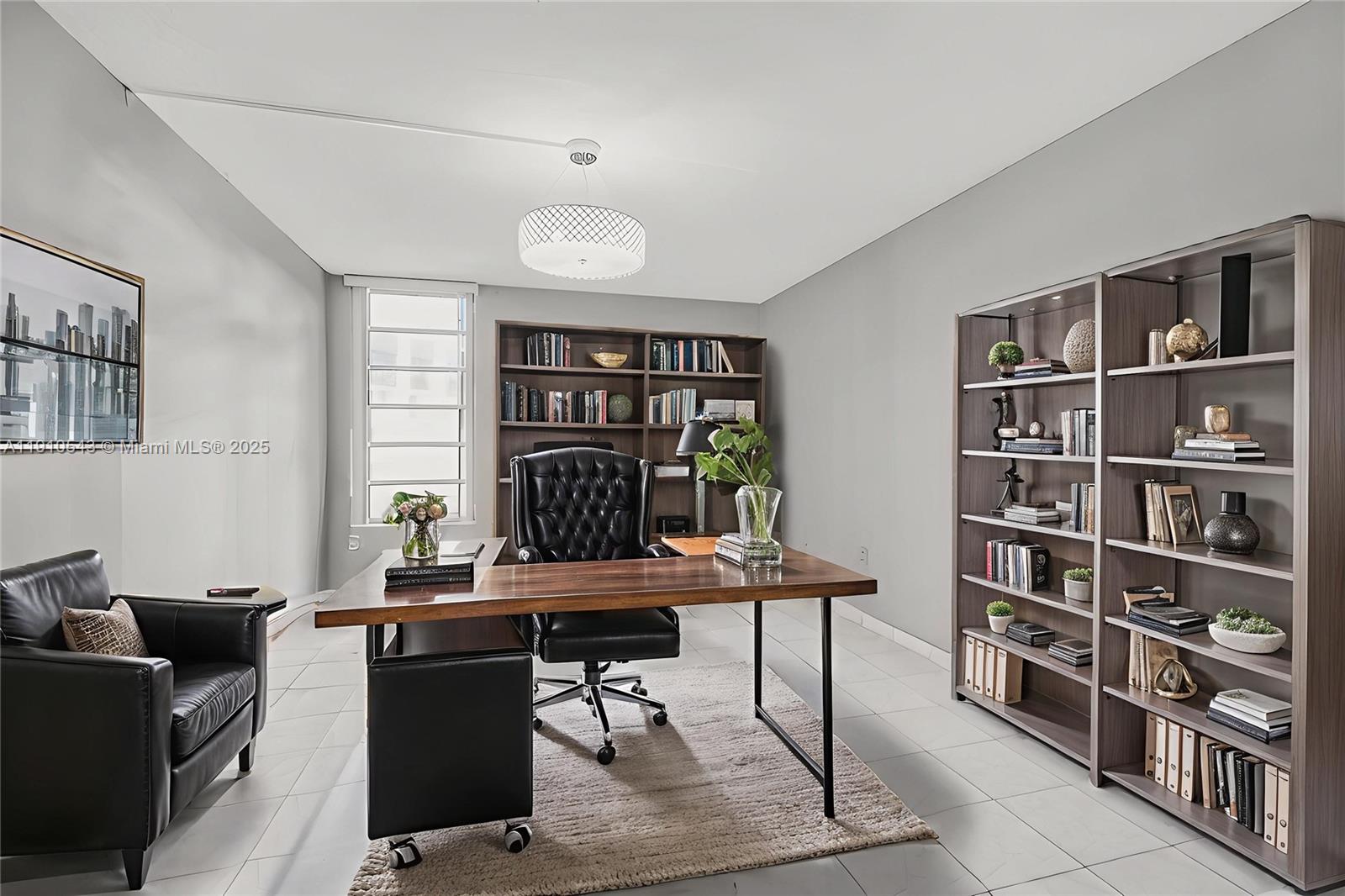 GOLFVIEW CL FONTAINEBLEAU - Residential