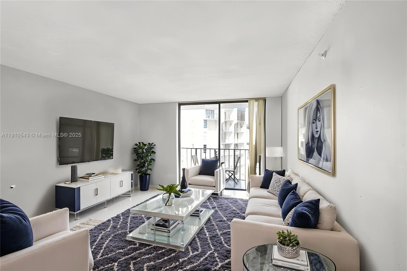 GOLFVIEW CL FONTAINEBLEAU - Residential