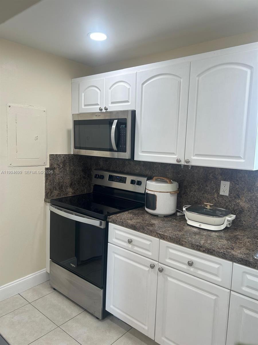 JADE WINDS GRP EASTER LIL - Residential