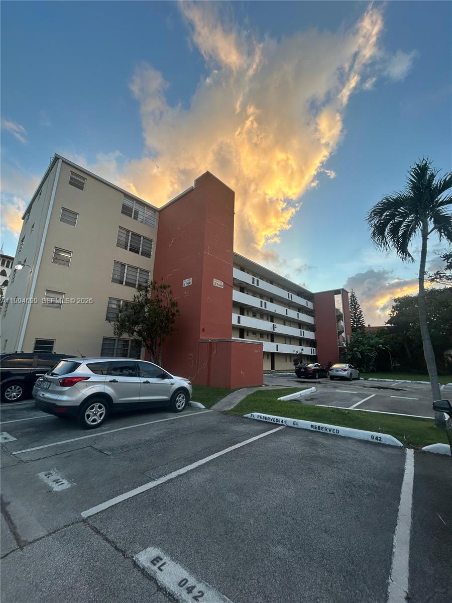 JADE WINDS GRP EASTER LIL - Residential