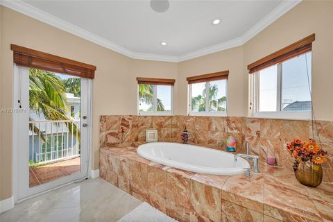 Tiny photo for 112 N Bounty Ln, Key Largo, FL 33037 (MLS # A12010174)