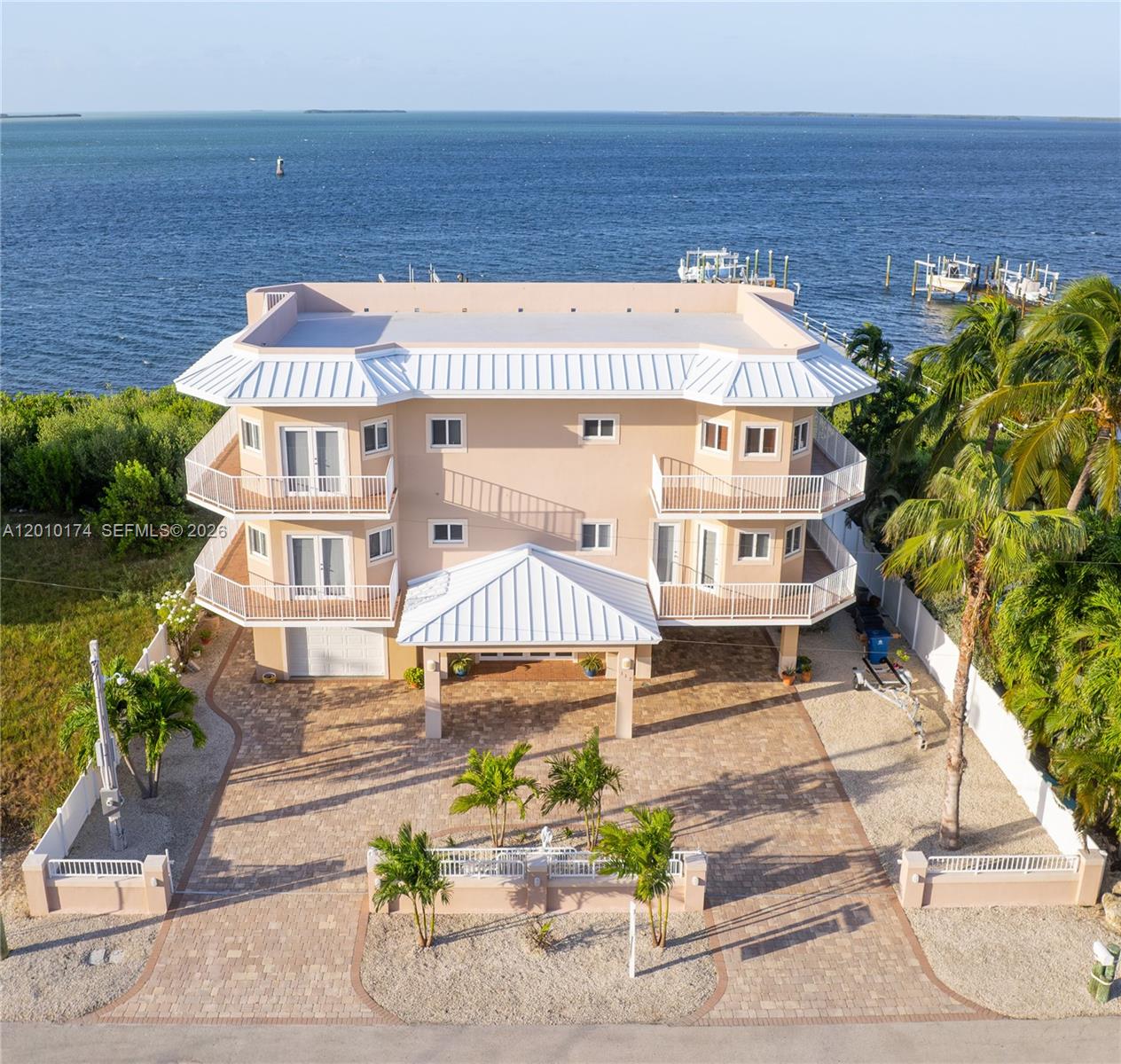 BUCCANEER PT (LARGO SOUND - Residential