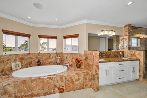 Tiny photo for 112 N Bounty Ln, Key Largo, FL 33037 (MLS # A12010174)
