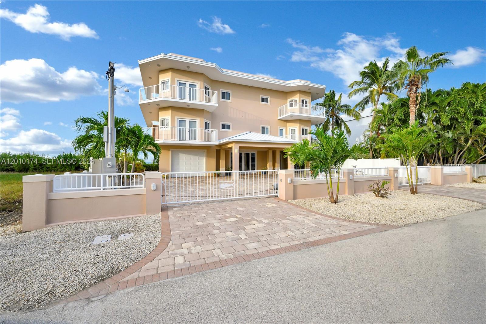 BUCCANEER PT (LARGO SOUND - Residential