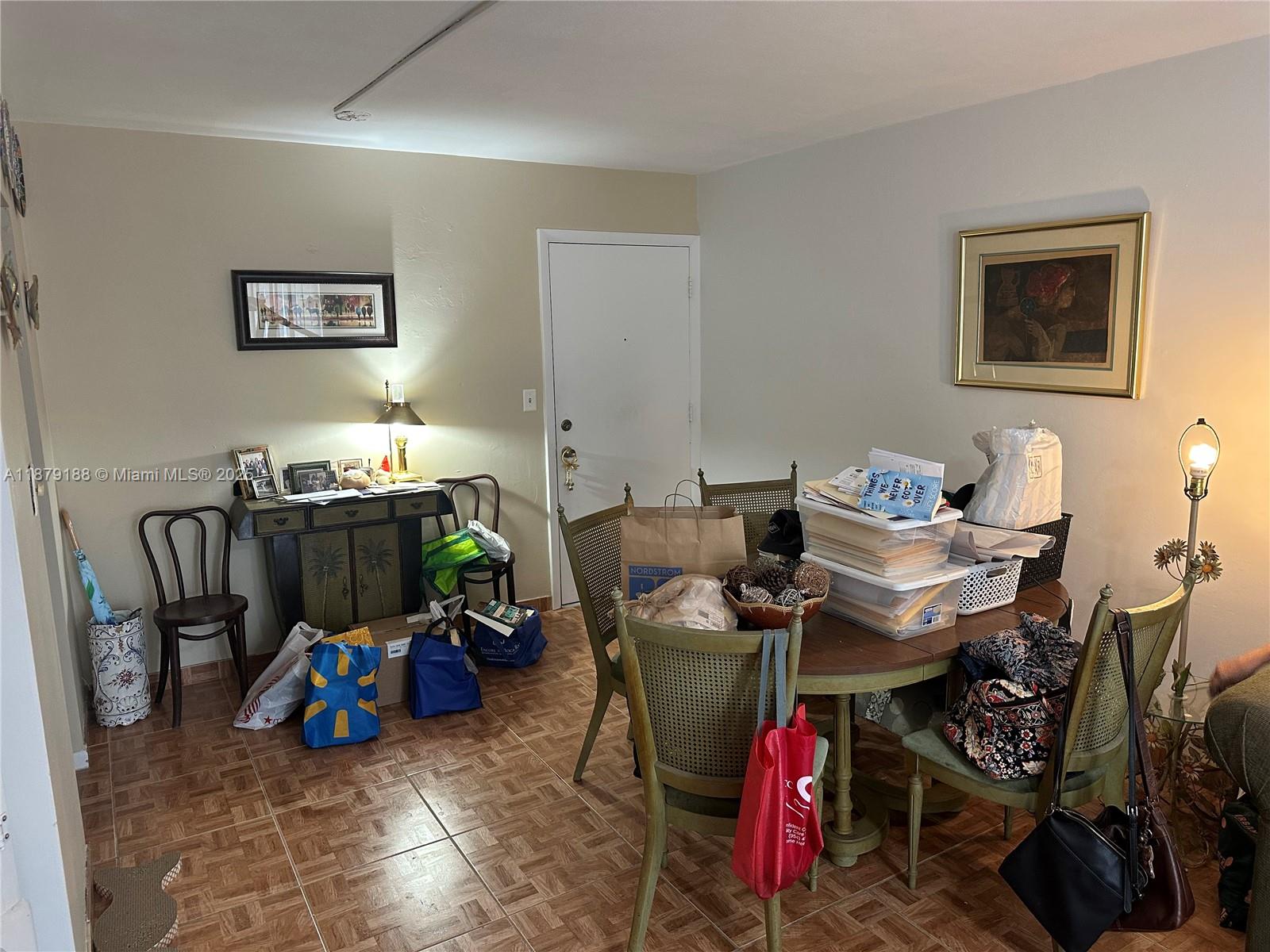 RIVER SHORES CONDO - Residential
