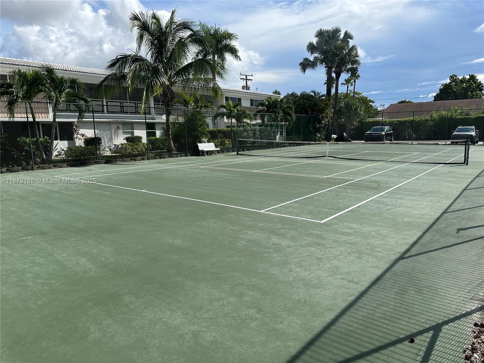 RIVER SHORES CONDO - Residential