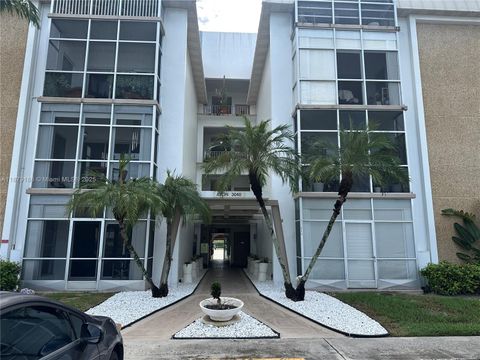 3040 NE 16th Ave 206 Oakland Park FL 33334
