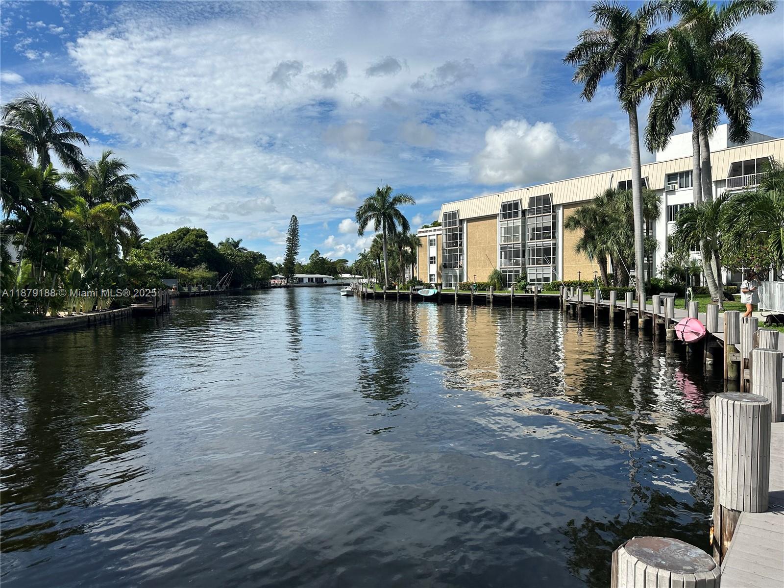RIVER SHORES CONDO - Residential