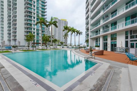 Condominium in Miami FL 90 3rd St 4.jpg