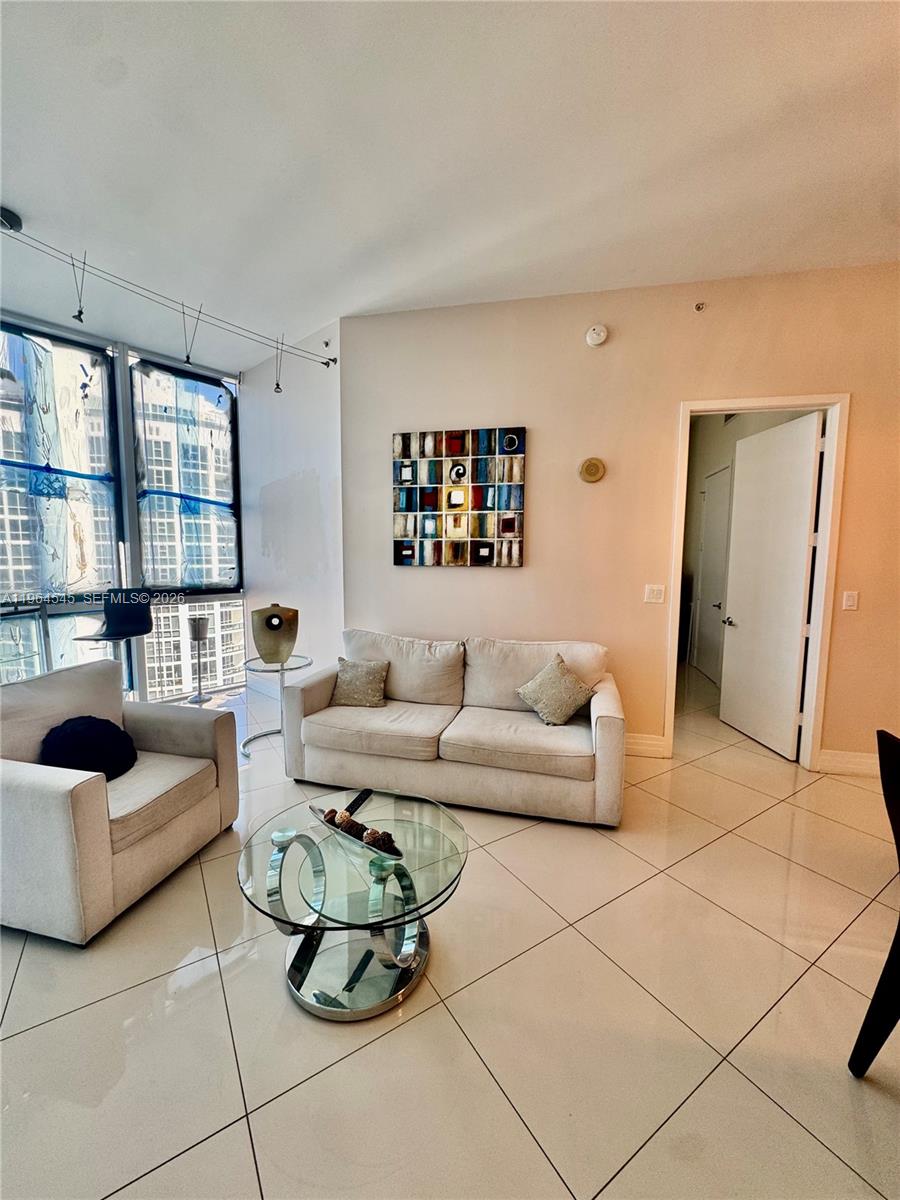 18101 Collins Ave 5208