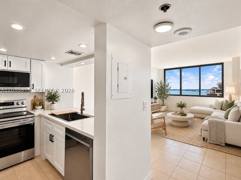540 Brickell Key Dr 1603