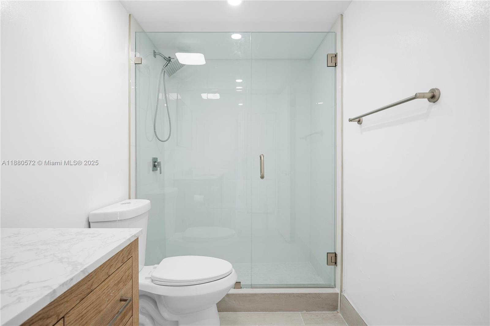 CYPRESS VILLAGE CONDO - Residential Lease
