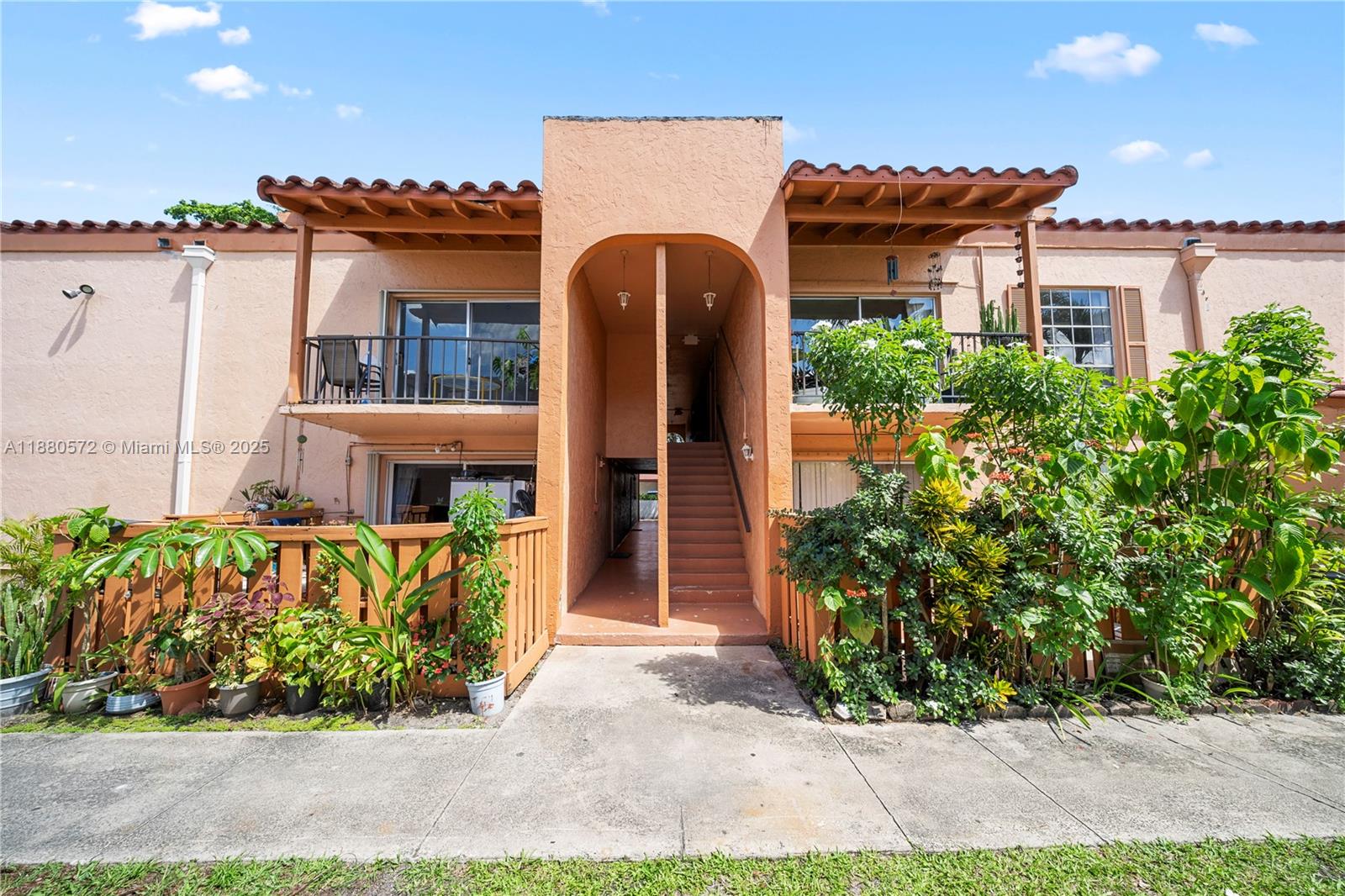 CYPRESS VILLAGE CONDO - Residential Lease
