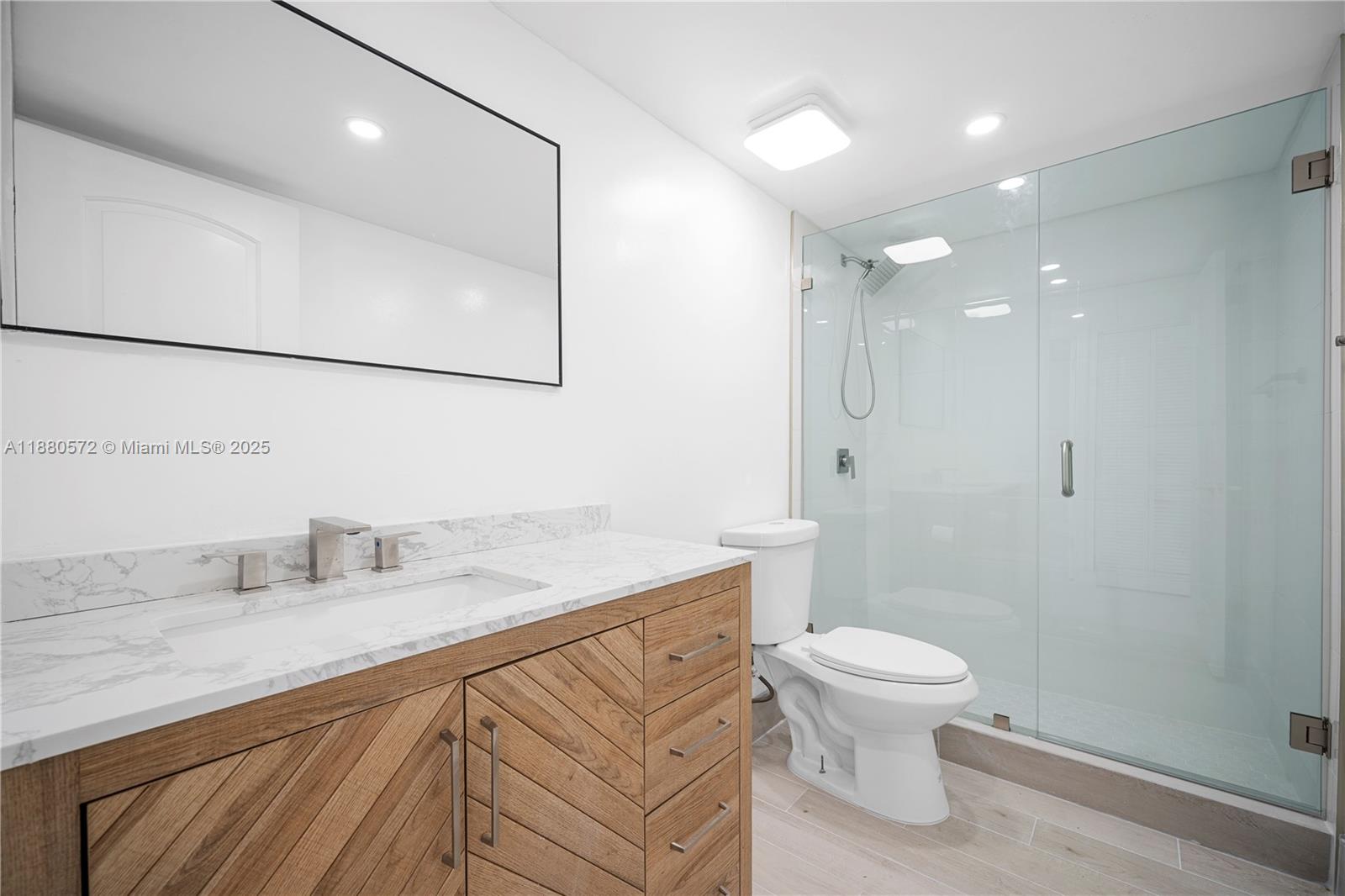 CYPRESS VILLAGE CONDO - Residential Lease