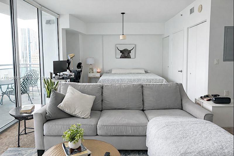 350 S Miami Ave 2215