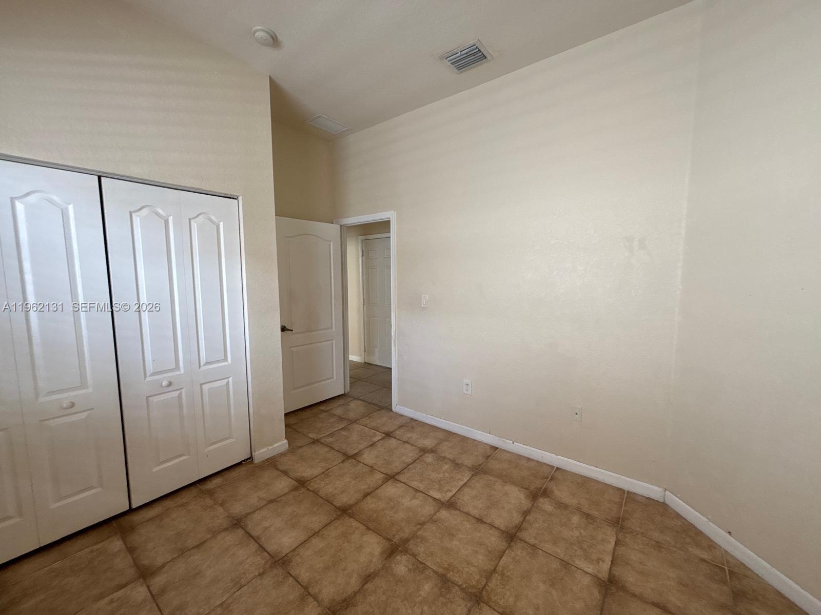 PORTOFINO PALMS - Residential Lease