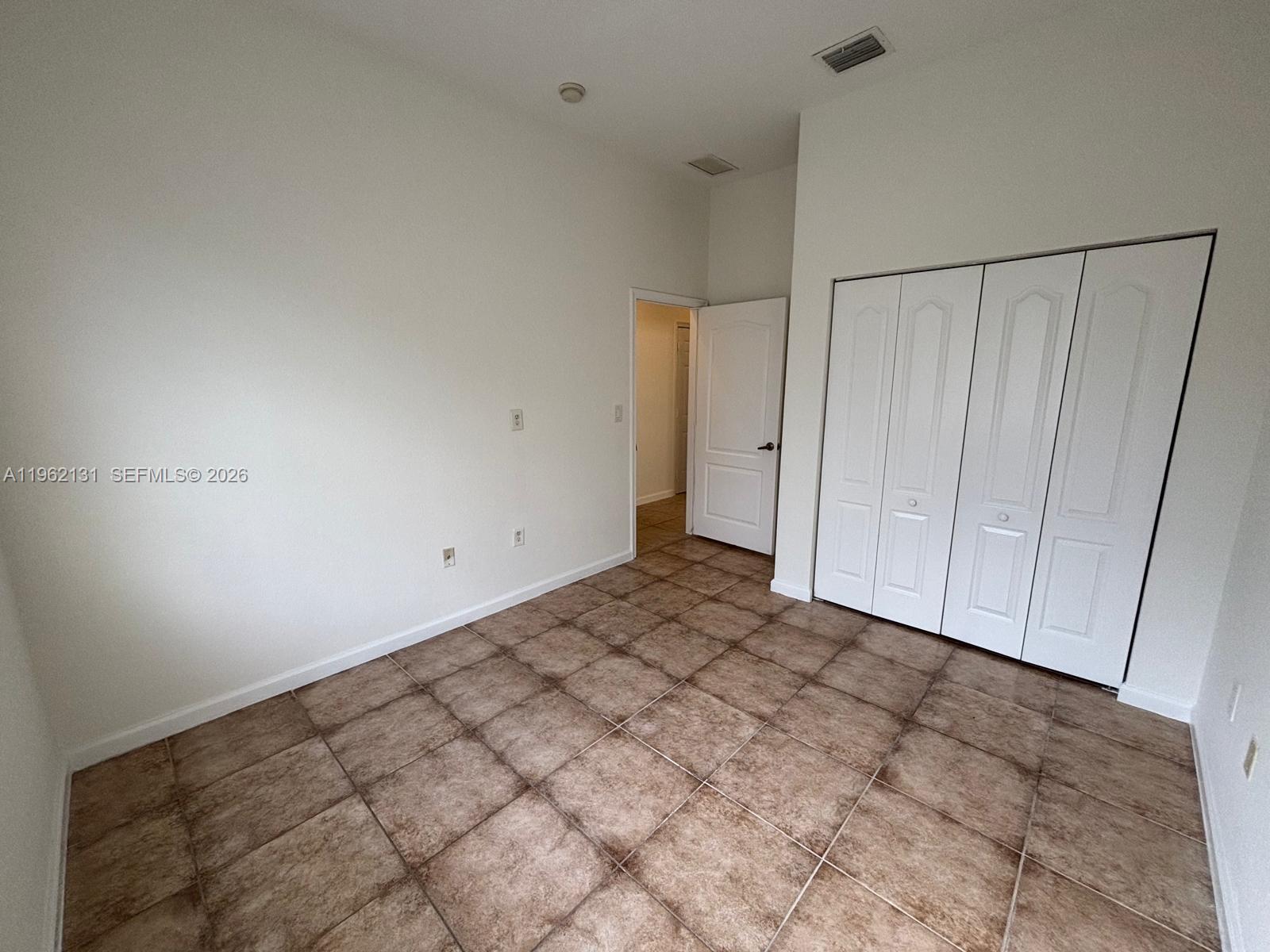 PORTOFINO PALMS - Residential Lease