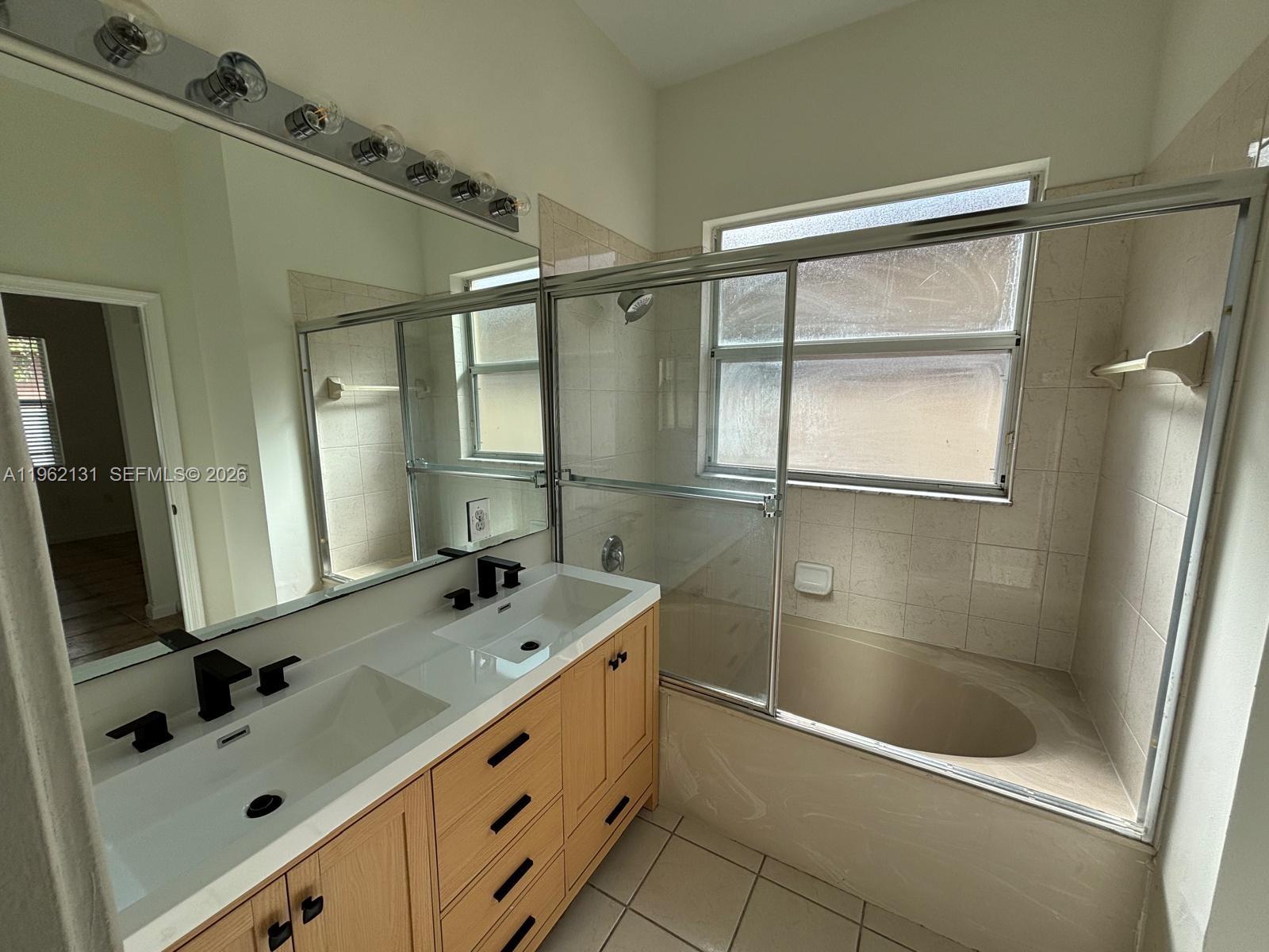 PORTOFINO PALMS - Residential Lease