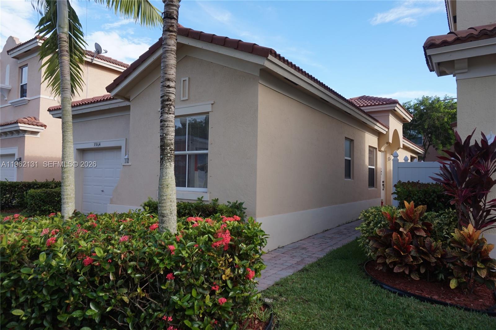 PORTOFINO PALMS - Residential Lease