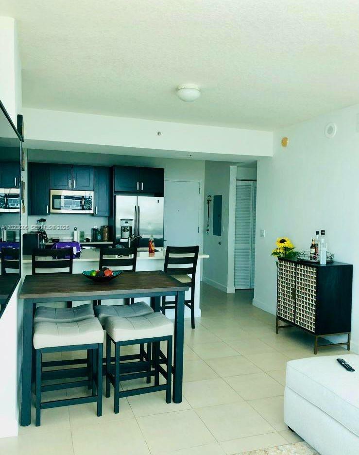 GALLERY ART CONDO - Residential