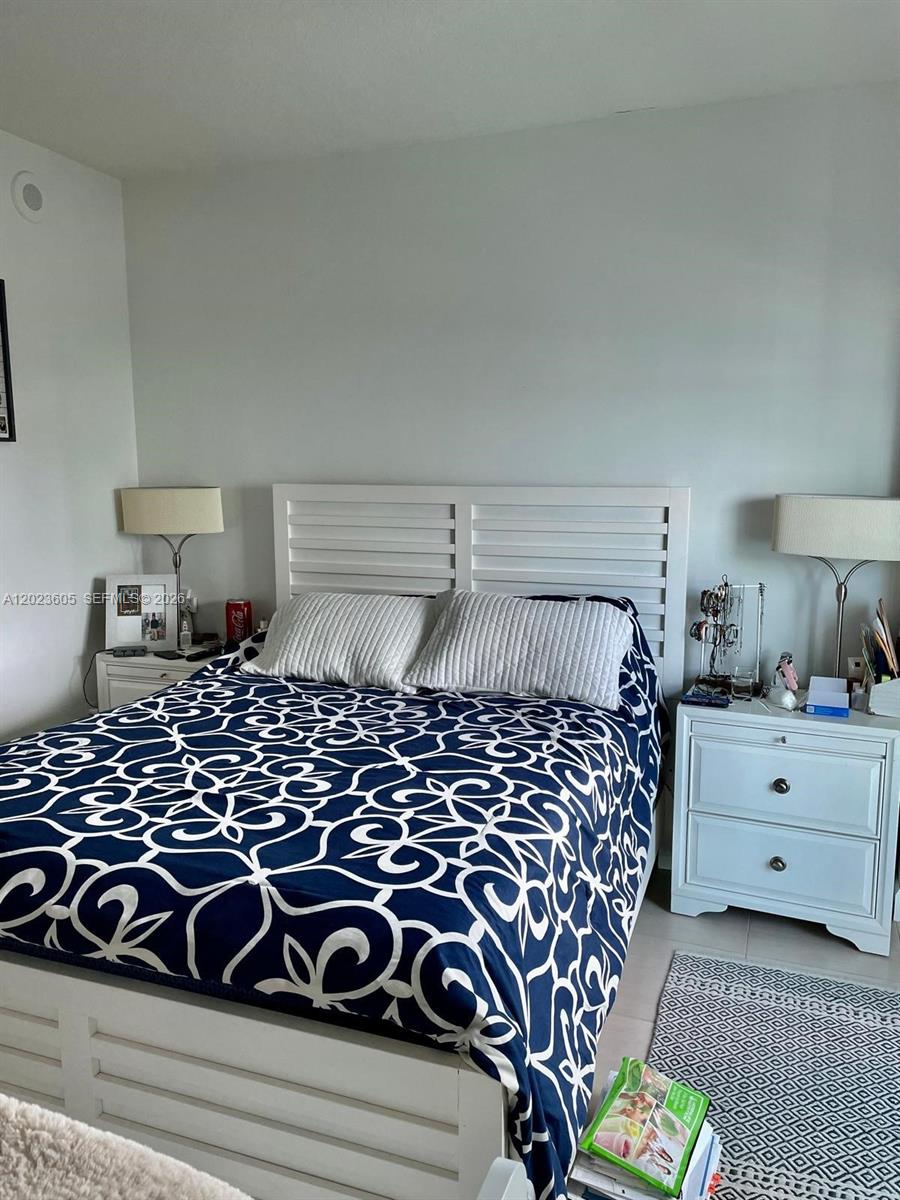 GALLERY ART CONDO - Residential