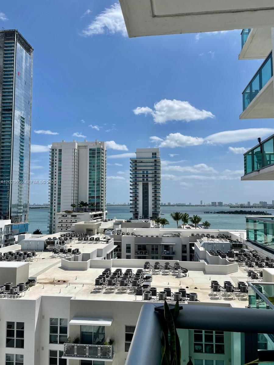 GALLERY ART CONDO - Residential