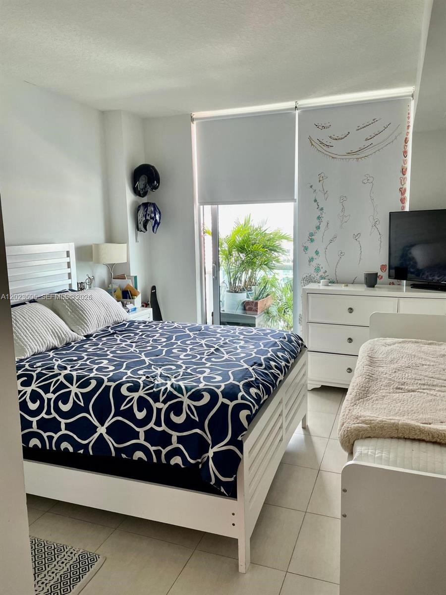 GALLERY ART CONDO - Residential