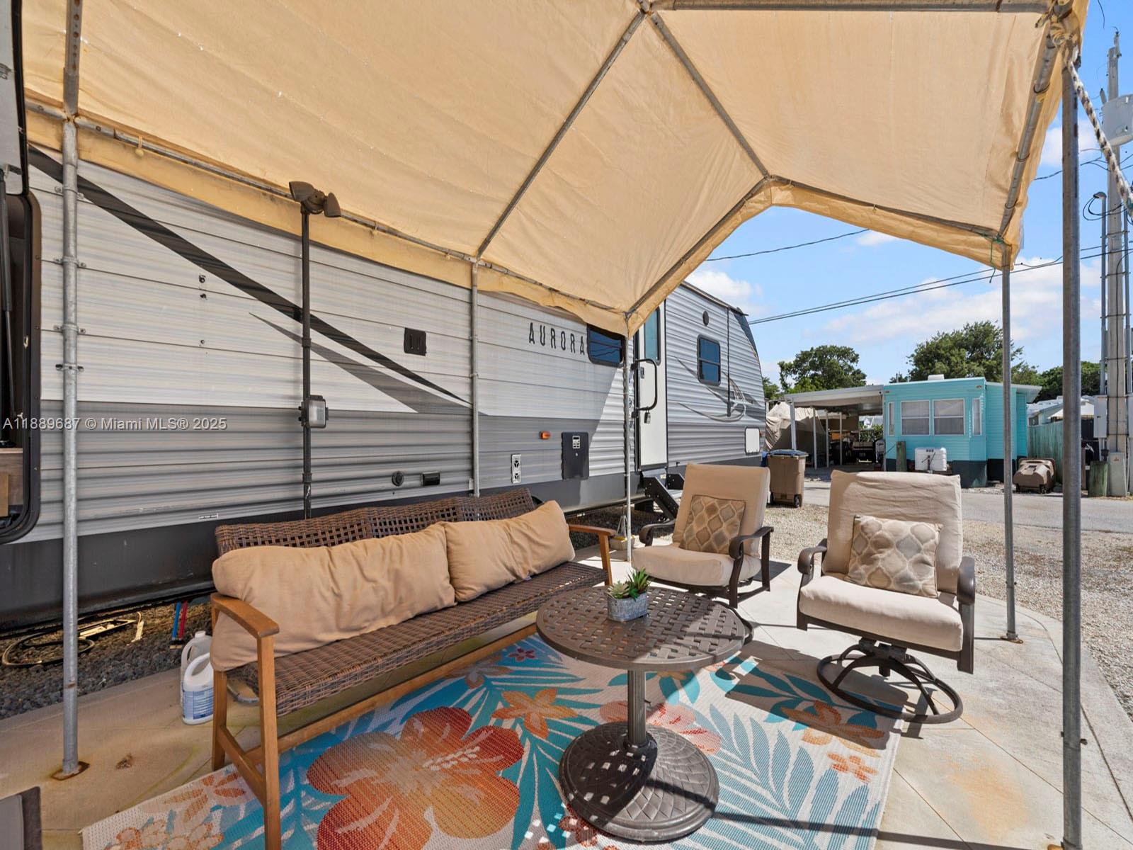 CALUSA CAMPGROUND - Residential