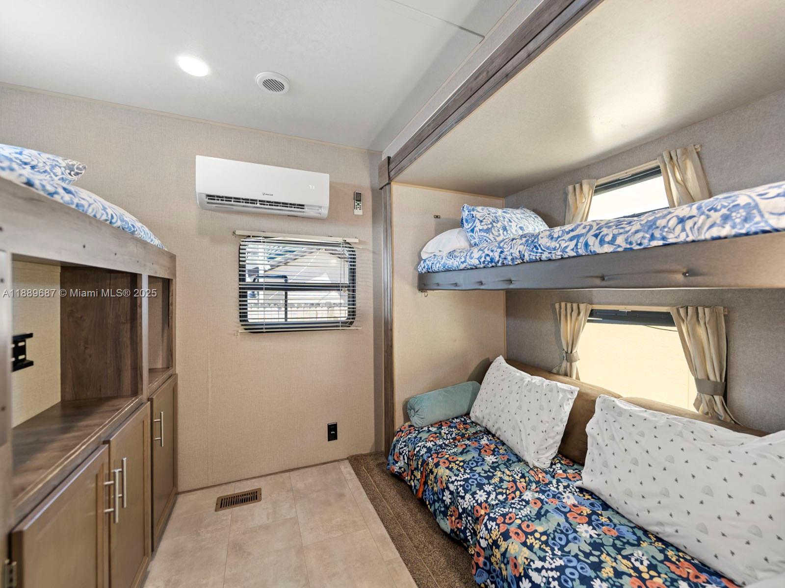 CALUSA CAMPGROUND - Residential