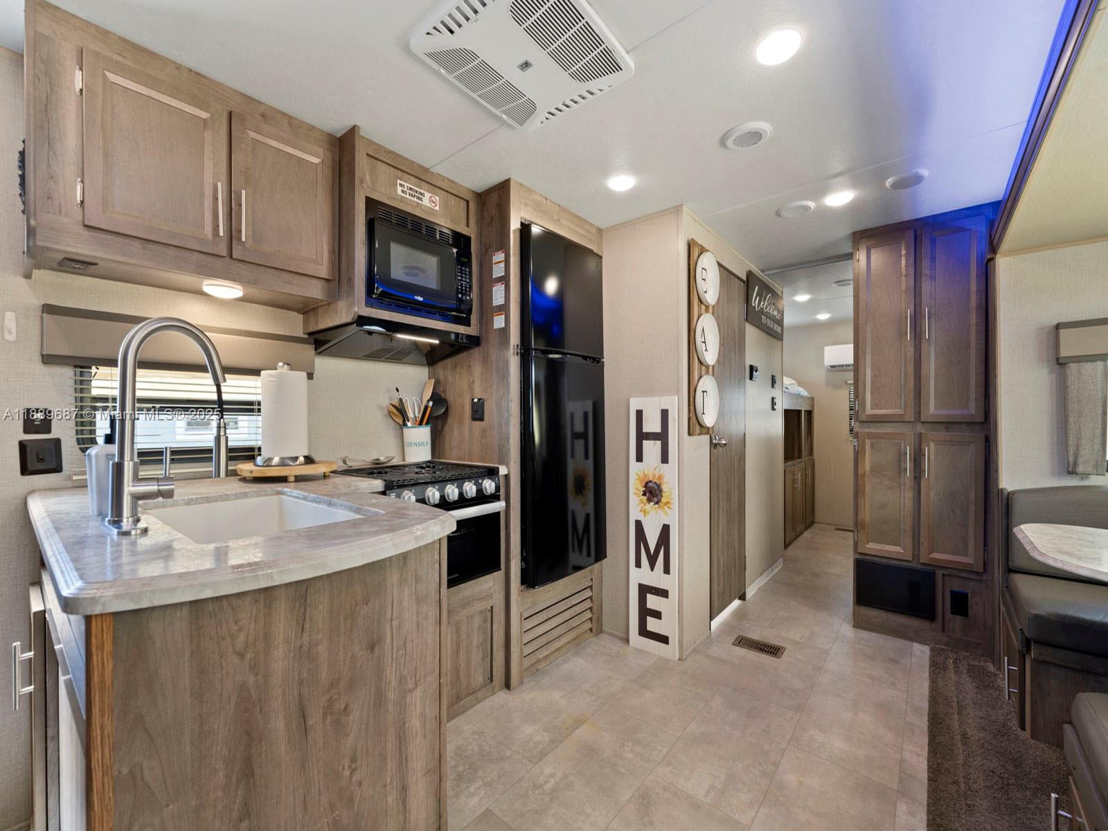 CALUSA CAMPGROUND - Residential