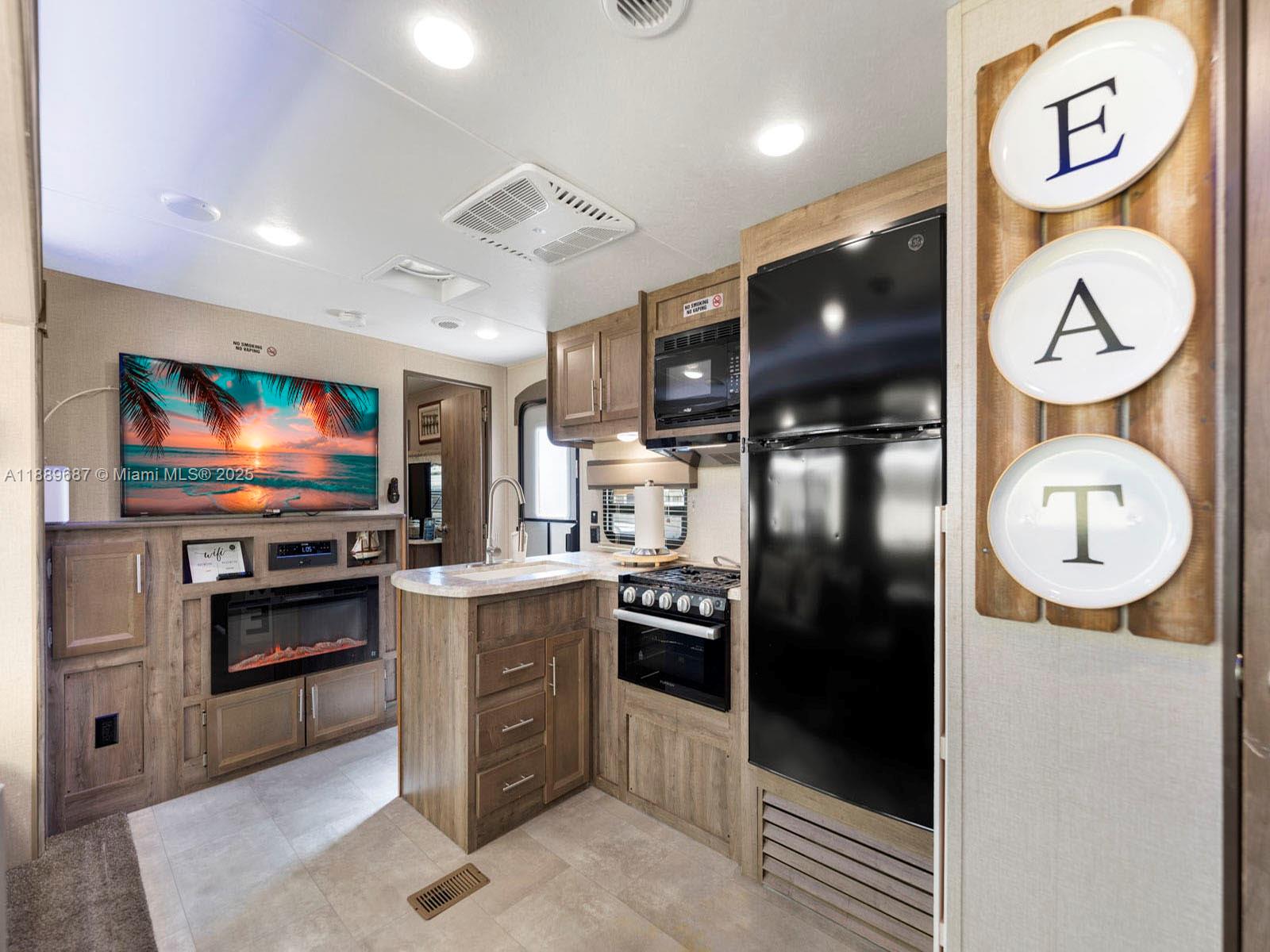 CALUSA CAMPGROUND - Residential