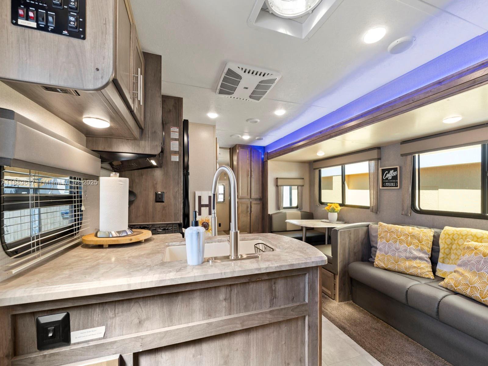 CALUSA CAMPGROUND - Residential