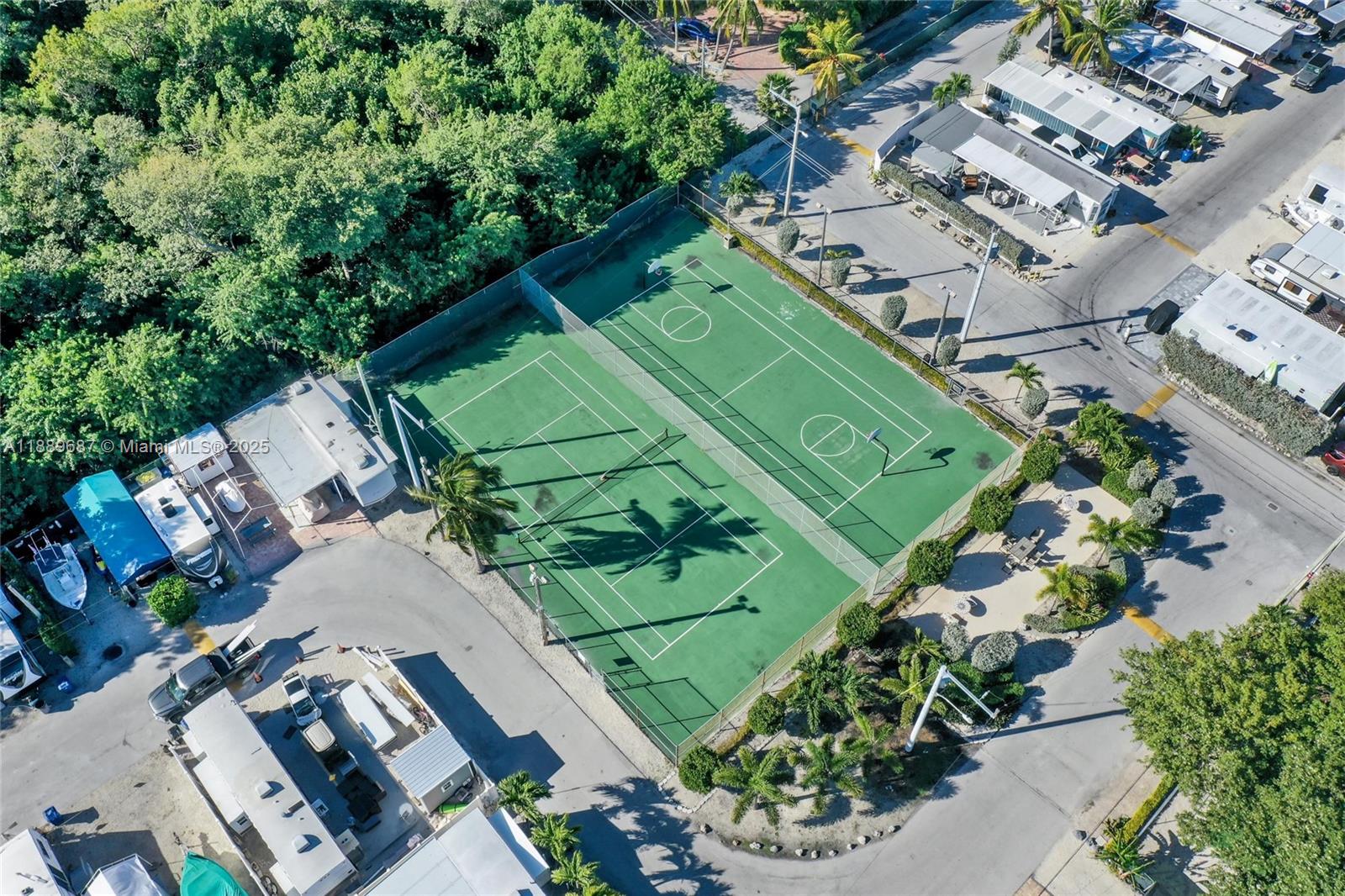 CALUSA CAMPGROUND - Residential