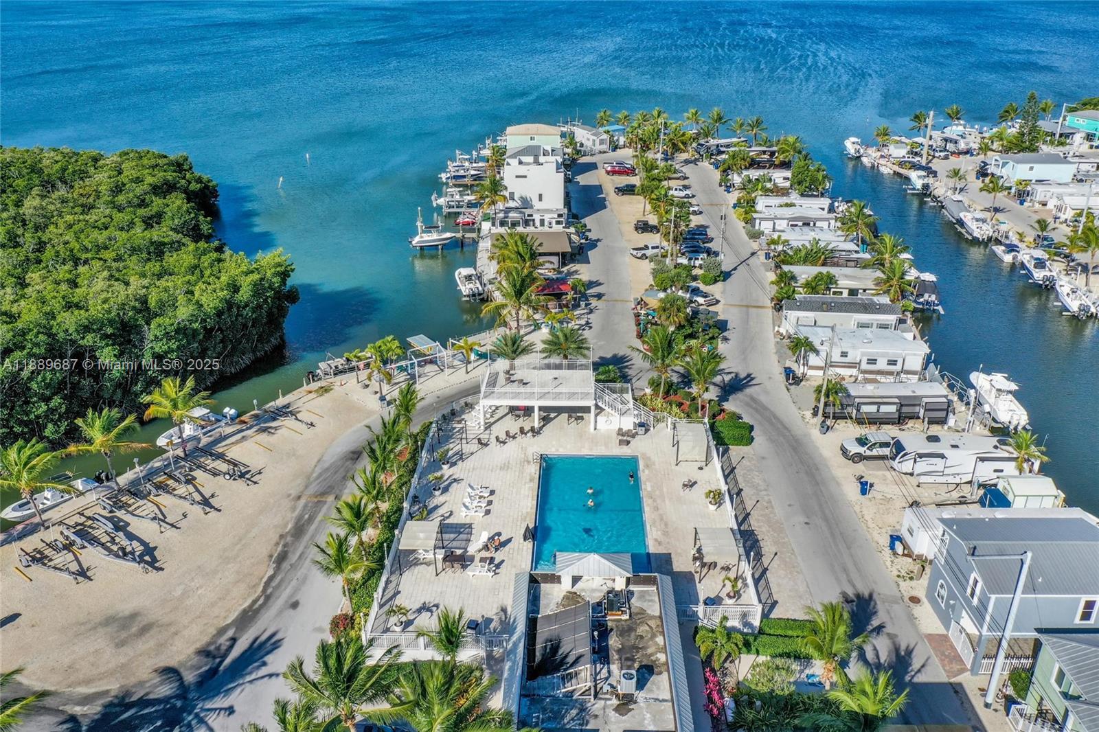 CALUSA CAMPGROUND - Residential